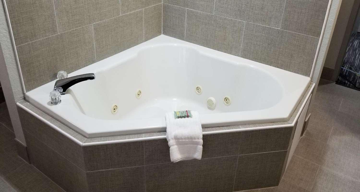 Best Western Shallotte / Ocean Isle Beach Hotel Экстерьер фото