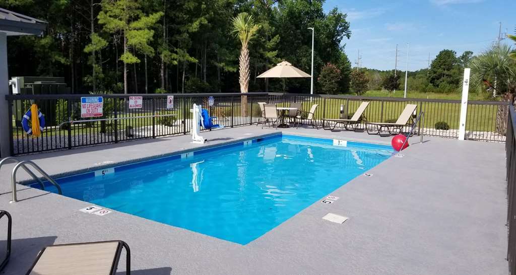 Best Western Shallotte / Ocean Isle Beach Hotel Удобства фото